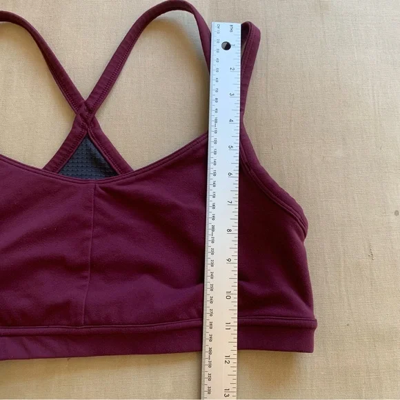 Oiselle Women’s‎ Size 10 Sports Bra Burgundy Strappy Back Yoga Running Workout - Picture 6 of 6